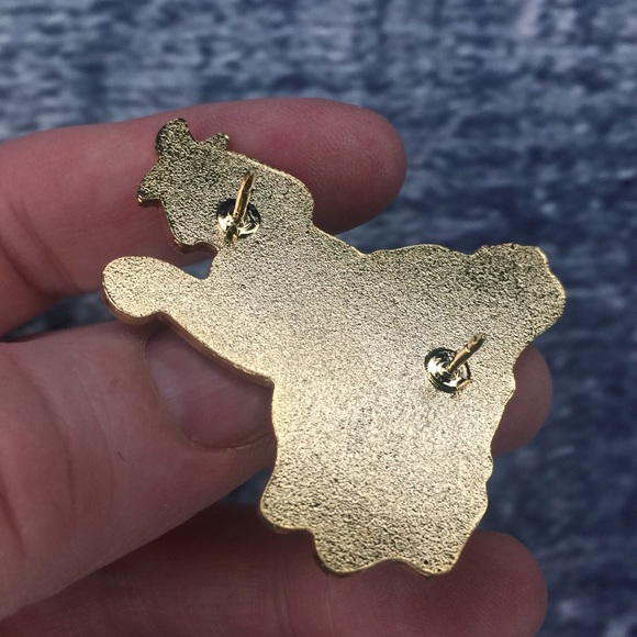 Soft enamel plesiosaur on a rock 2” - Picture 6 of 7